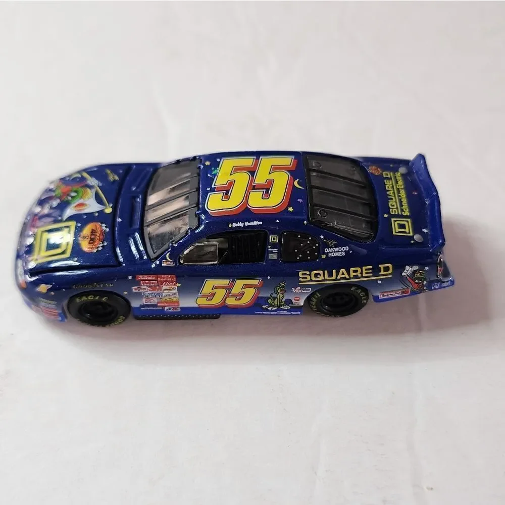 Action 2001 Monte Carlo Hood Open #55 Bobby Hamilton Square D Looney Tunes 1:64